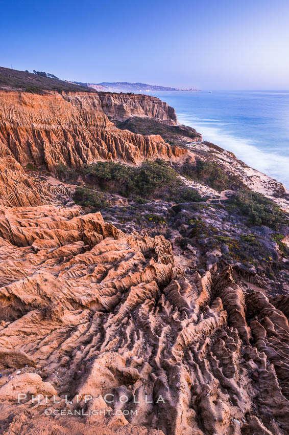 Torrey Pines Cliffs and Pacific Ocean, Razor Point view to La Jolla, San Diego, California. Torrey Pines State Reserve, USA, natural history stock photograph, photo id 28485