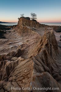 Broken Hill just before dawn, from Torrey Pines State Reserve, sunrise, San Diego, California