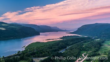 Columbia River viewed from Crown Point, sunset, Columbia River Gorge National Scenic Area, Oregon