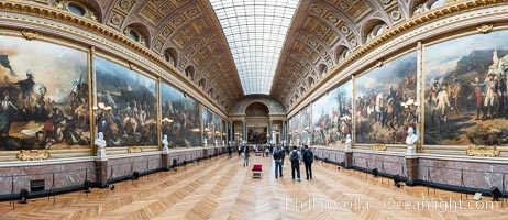 Gallery in Chateau de Versailles, Paris