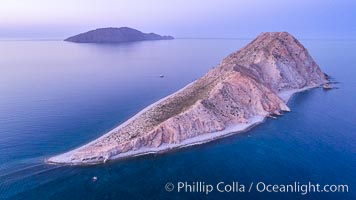 Isla San Diego and Coral Reef, reef extends from Isla San Diego to Isla San Jose,  aerial photo, Sea of Cortez, Baja California