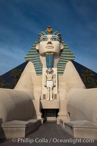Egyptian Sphinx, replica, front entrance of the Luxor Hotel in Las Vegas