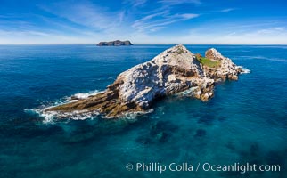 Middle Coronado Rock Island, aerial photo, Coronado Islands (Islas Coronado)