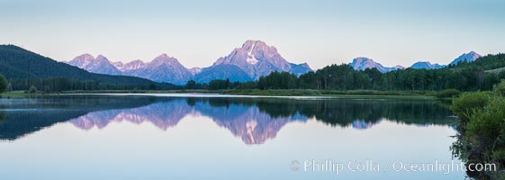 Mount Moran at sunrise from Oxbow Bend, Grand Teton National Park