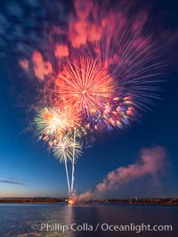 Sea World Fireworks San Diego Mission Bay. Sea World shows evening fireworks over Mission Bay