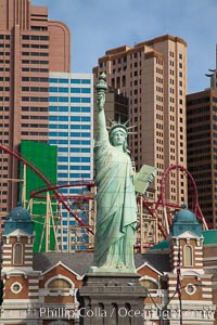 Statue of Liberty, replica, in front of New York New York hotel in Las Vegas