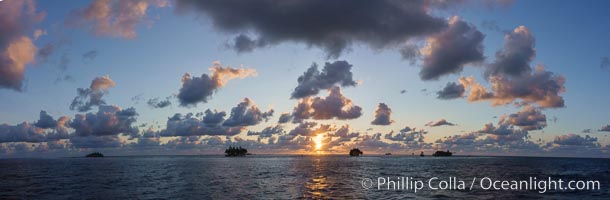 Sunrise over Clipperton Island, Panorama