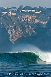 Boomer Beach wave and Black's Beach sea cliffs, La Jolla, California