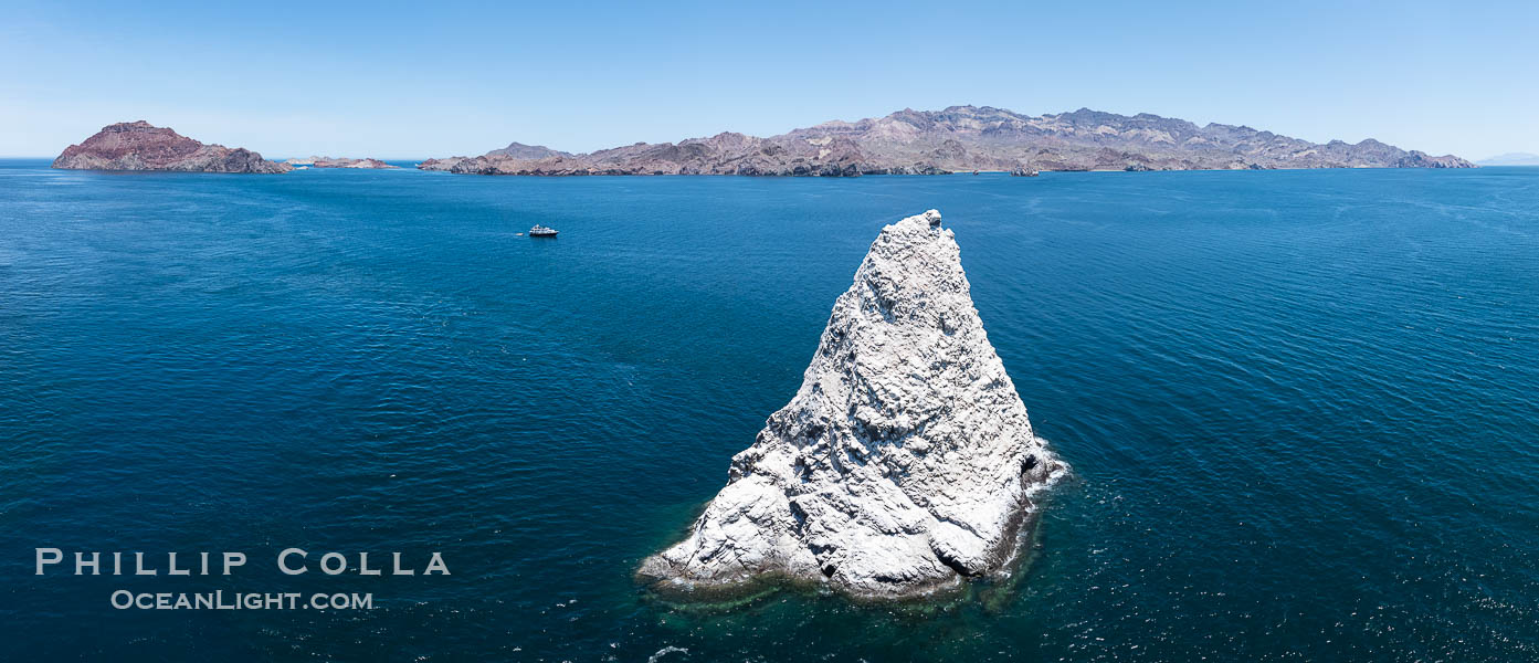 Isla Angel de la Guarda, Aerial Photo, Sea of Cortez, Mexico.  This offshore pinnacle near Isla de la Guarda island offers spectacular underwater scenery ak=long with a slew of nudibranchs. Guardian Angel island is part of the Midriff Islands in Mexico's Sea of Cortez. Baja California, natural history stock photograph, photo id 40328